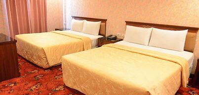 Center Hotel