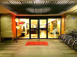Unique Holiday Hotel