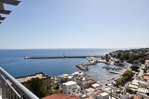 Kastro Hotel