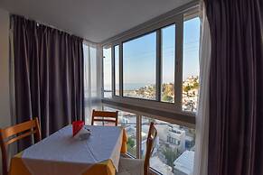 Kastro Hotel