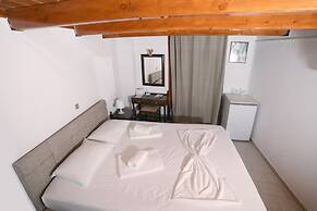Kastro Hotel