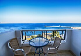 Kastro Hotel