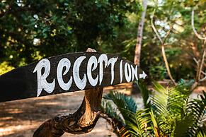 Hakuna Majiwe Beach Lodge