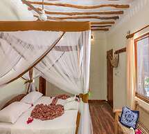 Hakuna Majiwe Beach Lodge
