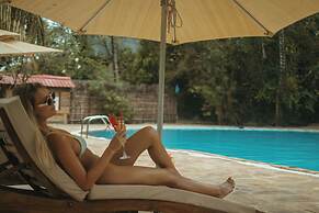 Hakuna Majiwe Beach Lodge