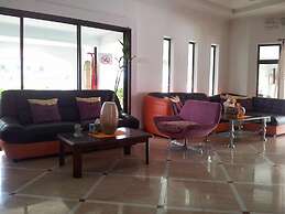 Ella Holiday Inn
