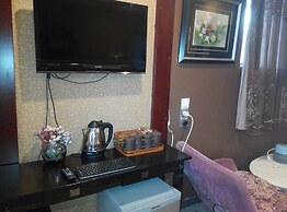 Ella Holiday Inn
