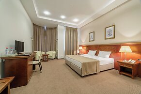 Hotel «ALARUS LUXE»