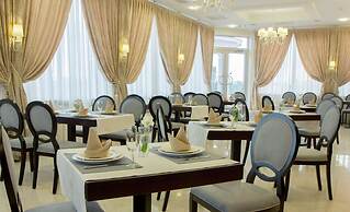 Hotel «ALARUS LUXE»