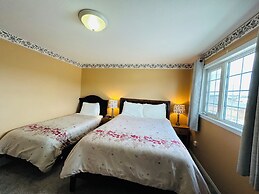 Midnight Sun Inn
