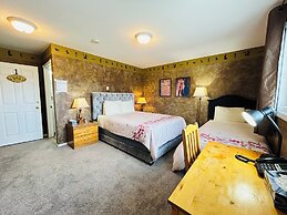 Midnight Sun Inn