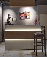 Diamond Hotel Suites