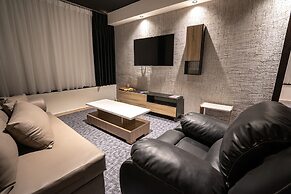 Diamond Hotel Suites