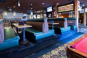 Park West Inn