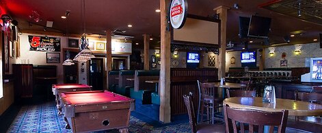 Park West Inn