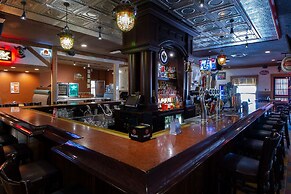 Park West Inn