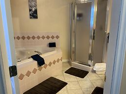 Monte Carlo Motel