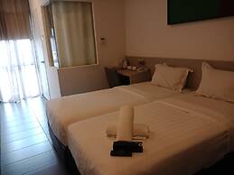 O'Boutique Suites Hotel