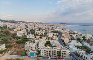 Eltina Hotel