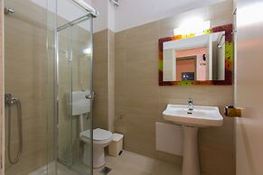 Eltina Hotel