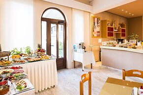 Eltina Hotel