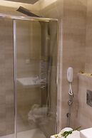 Eltina Hotel