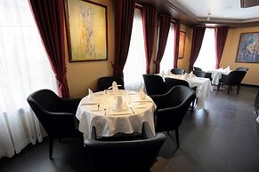 Arunreas Hotel