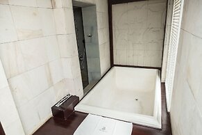 Arunreas Hotel