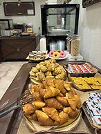 Samel Hotel