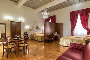 Trevi Rome Suite