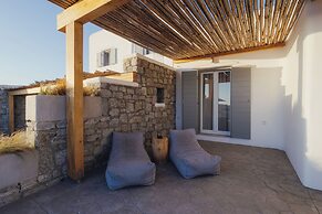 Evi Suites & Villas
