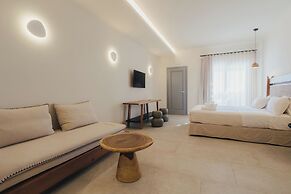 Evi Suites & Villas