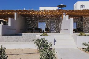 Evi Suites & Villas
