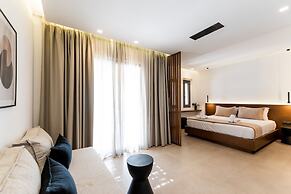 Evi Suites & Villas