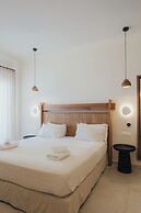 Evi Suites & Villas