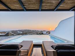 Evi Suites & Villas