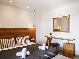 Evi Suites & Villas