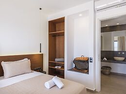 Evi Suites & Villas