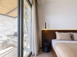 Evi Suites & Villas