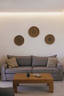 Evi Suites & Villas