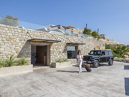 Evi Suites & Villas