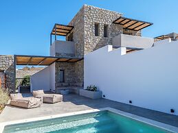 Evi Suites & Villas