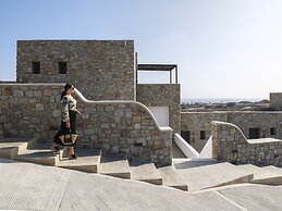 Evi Suites & Villas