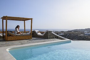 Evi Suites & Villas