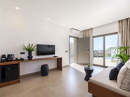 Evi Suites & Villas