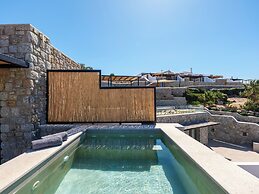 Evi Suites & Villas