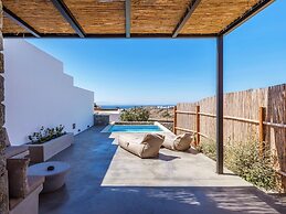 Evi Suites & Villas