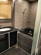 Harbor Elite Hotel