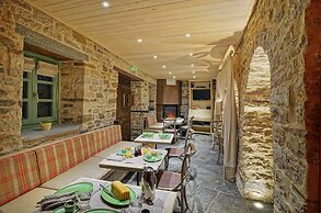 Aithrio Guesthouse