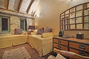 Aithrio Guesthouse
